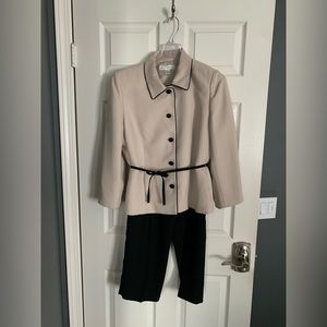 Petite Sophisticate Beige & Black Pantsuit- Size 14